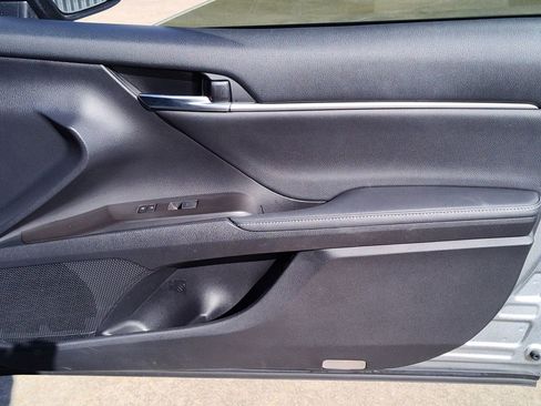 Used 2021 Toyota Camry XSE image 25