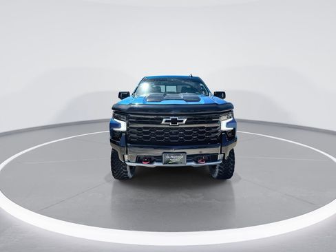 Used 2022 Chevrolet Silverado 1500 ZR2 w/ Technology Package AWD/4WD image 3