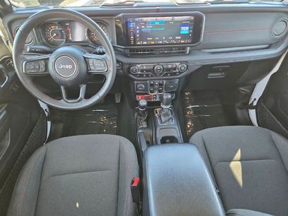 Used 2024 Jeep Wrangler Unlimited Rubicon