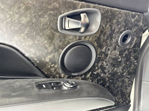 Used 2019 Aston Martin DBS Superleggera image 16