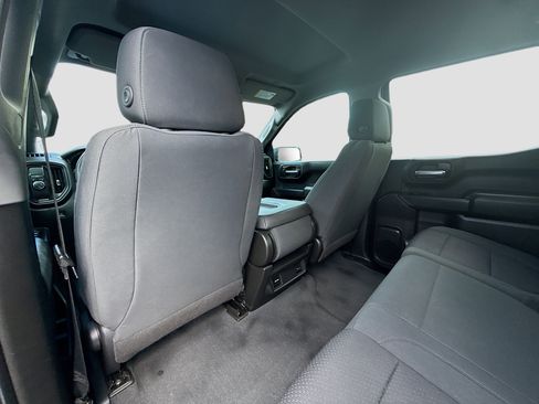 Used 2020 Chevrolet Silverado 1500 Custom w/ Custom Value Package image 22