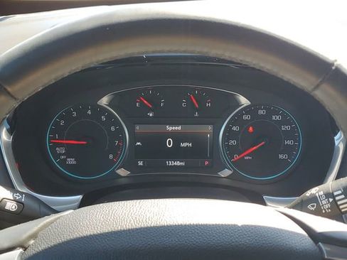 Used 2023 Chevrolet Traverse LT image 27