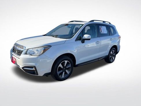 Used 2017 Subaru Forester 2.5i Limited AWD/4WD image 1