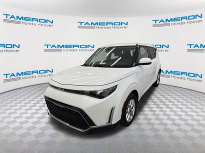 Used 2025 Kia Soul LX w/ LX Technology Package
