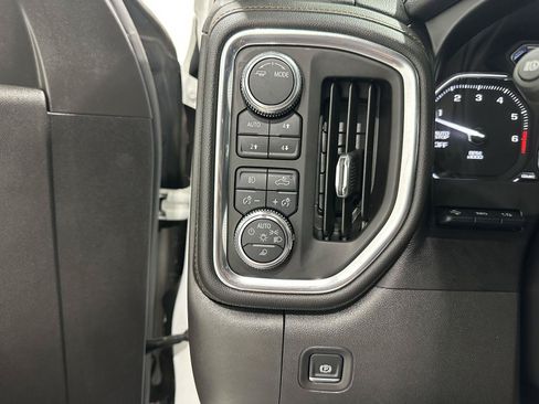 Used 2021 GMC Sierra 1500 AT4 w/ Technology Package AWD/4WD image 15