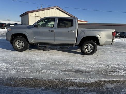 Certified 2022 Toyota Tacoma SR image 15