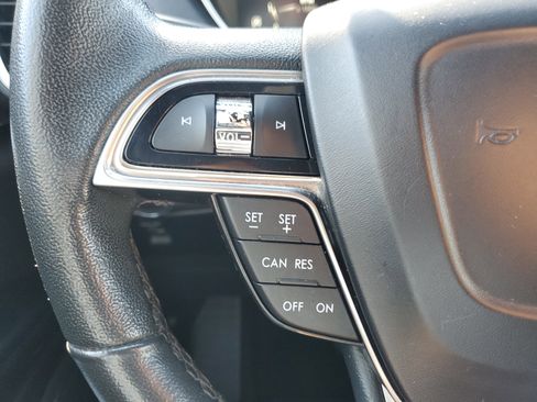 Used 2019 Lincoln Nautilus FWD image 20