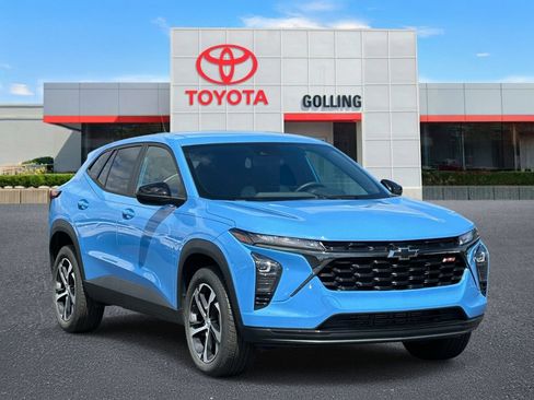 Used 2024 Chevrolet Trax RS w/ Driver Confidence Package FWD image 7