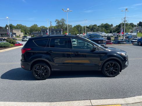 Used 2019 Ford Escape SE AWD/4WD image 6