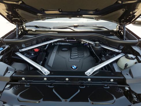 Used 2023 BMW X5 xDrive40i w/ Executive Package AWD/4WD image 23