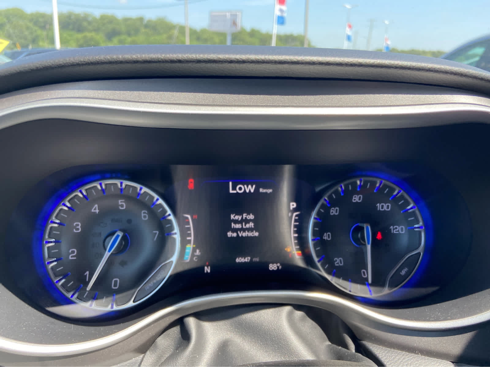 Used 2024 Chrysler Pacifica Touring-L FWD image 30