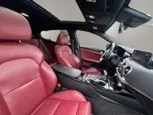Used 2022 Kia Stinger GT-Line w/ Sun & Sound Package RWD image 12