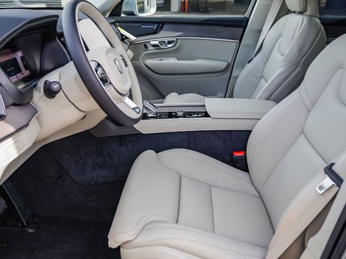 New 2026 Volvo XC90 T8 Ultra w/ Protection Package Premier AWD/4WD image 20