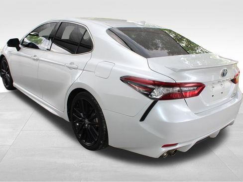 Used 2021 Toyota Camry XSE FWD image 16