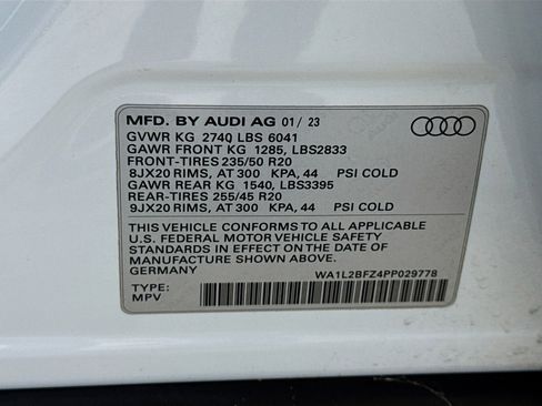 Used 2023 Audi Q4 e-tron Premium Plus w/ Premium Plus image 34
