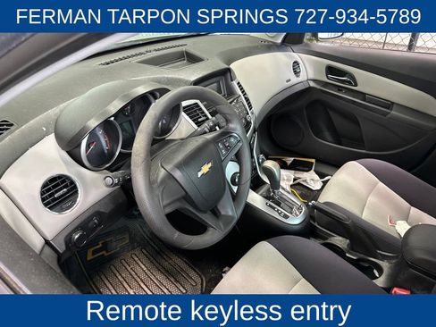 Used 2014 Chevrolet Cruze LS FWD image 8