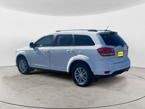 Used 2017 Dodge Journey SXT image 3