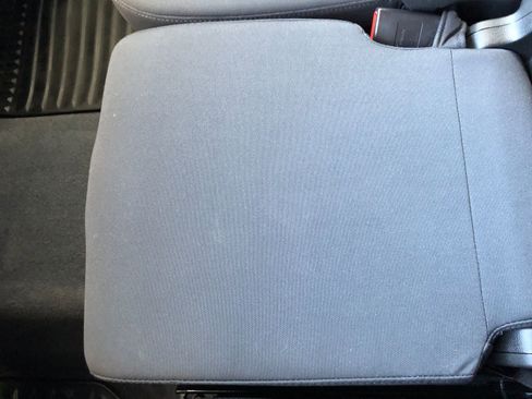 Used 2025 Chevrolet Silverado 1500 LT AWD/4WD image 21