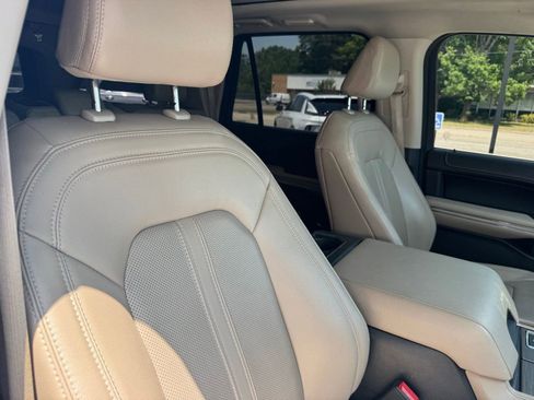 Used 2023 Ford Expedition Max Limited RWD image 26