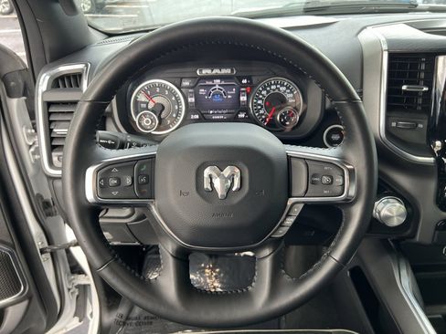 Used 2024 RAM 1500 Laramie image 16
