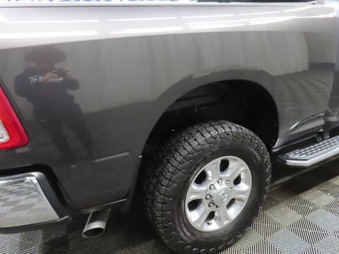 Used 2024 RAM 2500 Big Horn AWD/4WD image 36