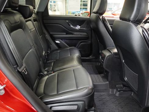Used 2022 Lincoln Corsair AWD w/ Premium Package image 31
