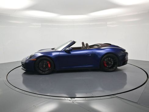 Certified 2022 Porsche 911 Carrera GTS RWD image 2