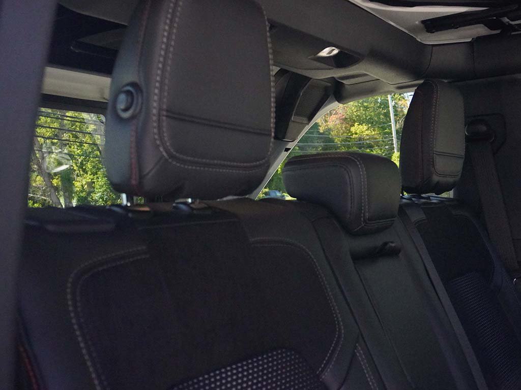 Used 2026 Ford Bronco Raptor w/ Interior Carbon Fiber Pack AWD/4WD image 34