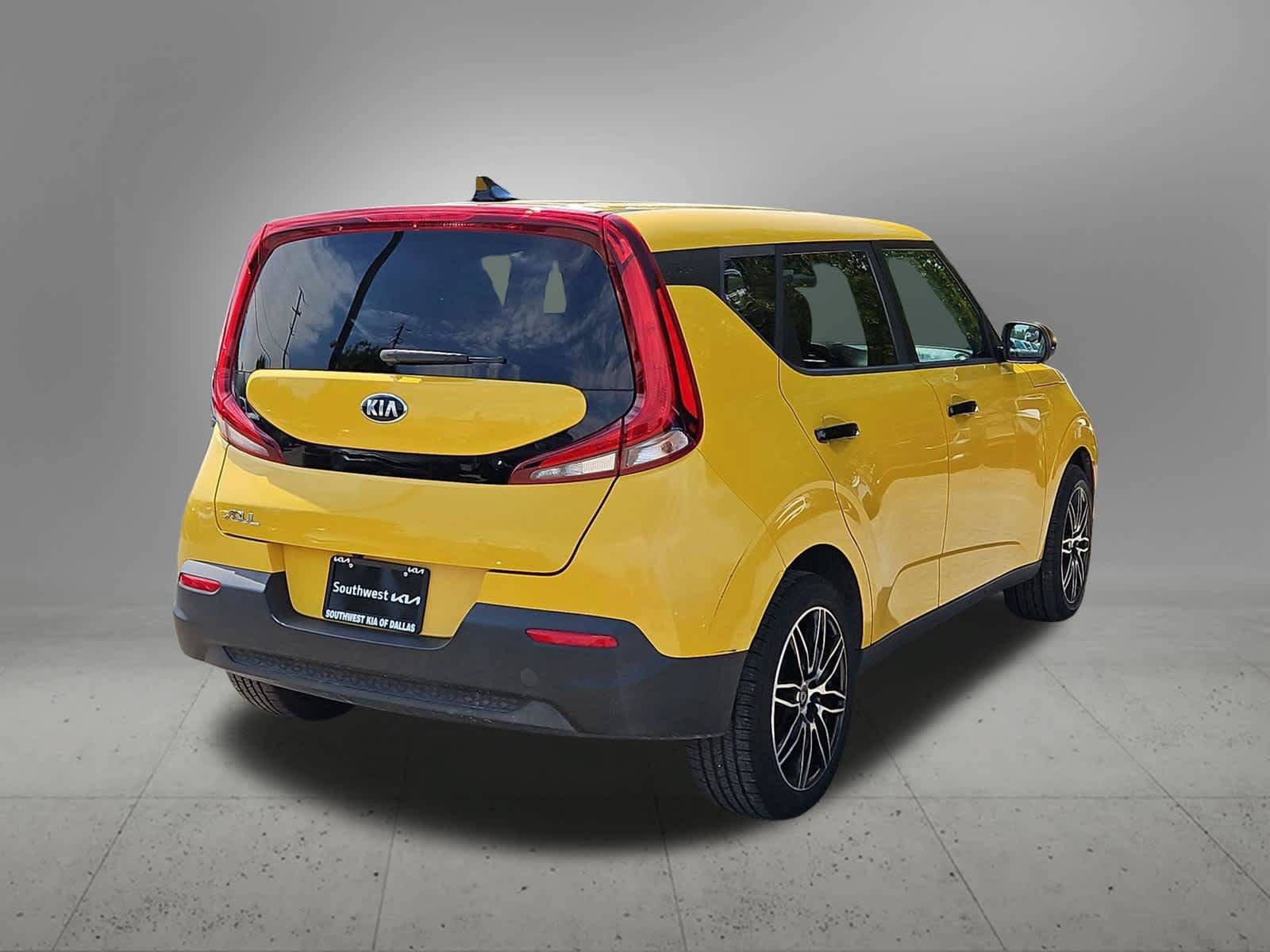 Used 2020 Kia Soul LX FWD image 6