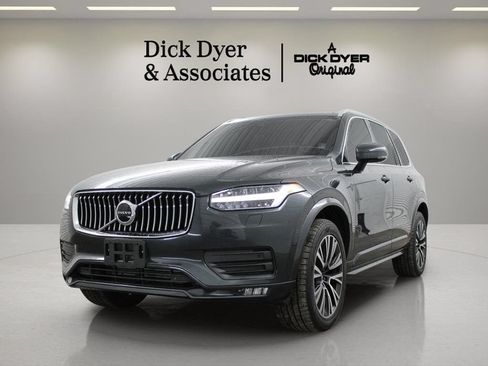 Used 2022 Volvo XC90 T5 Momentum w/ Climate Package FWD image 5