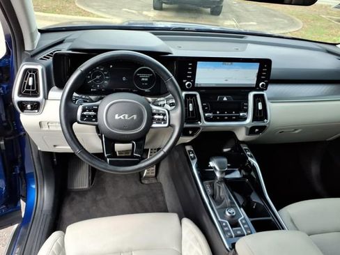 Used 2022 Kia Sorento SX image 8
