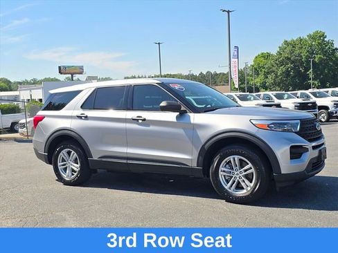 Used 2022 Ford Explorer 4WD image 2