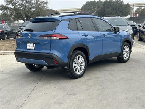 Certified 2026 Toyota Corolla Cross LE image 5