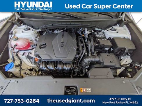 Certified 2025 Hyundai Tucson SE FWD image 11