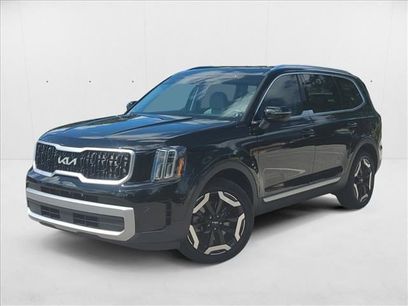 Used 2023 Kia Telluride EX w/ EX Captain's Chair Package