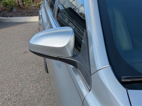 Used 2015 Toyota Camry XLE image 12