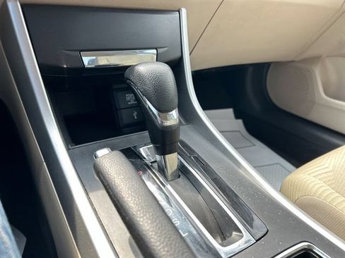 Used 2015 Honda Accord LX image 37
