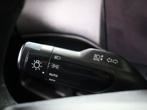 Used 2025 Kia K4 LXS image 37