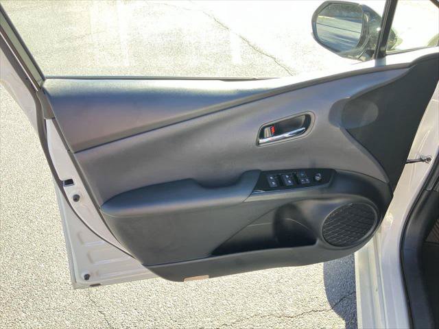 Certified 2017 Toyota Prius Four w/ Advanced Technology Package FWD image 14