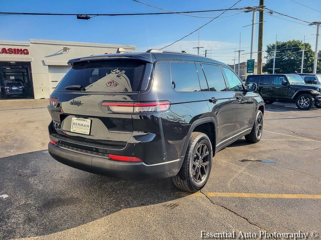 Certified 2025 Jeep Grand Cherokee L Laredo AWD/4WD image 13