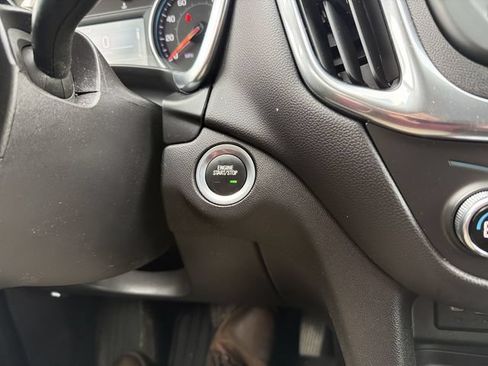 Used 2024 Chevrolet Equinox LT AWD/4WD image 17