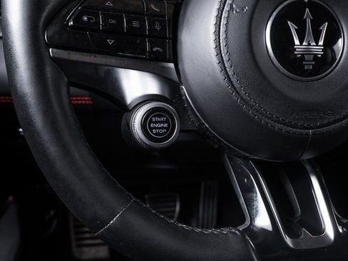 Used 2023 Maserati Grecale Modena AWD/4WD image 40