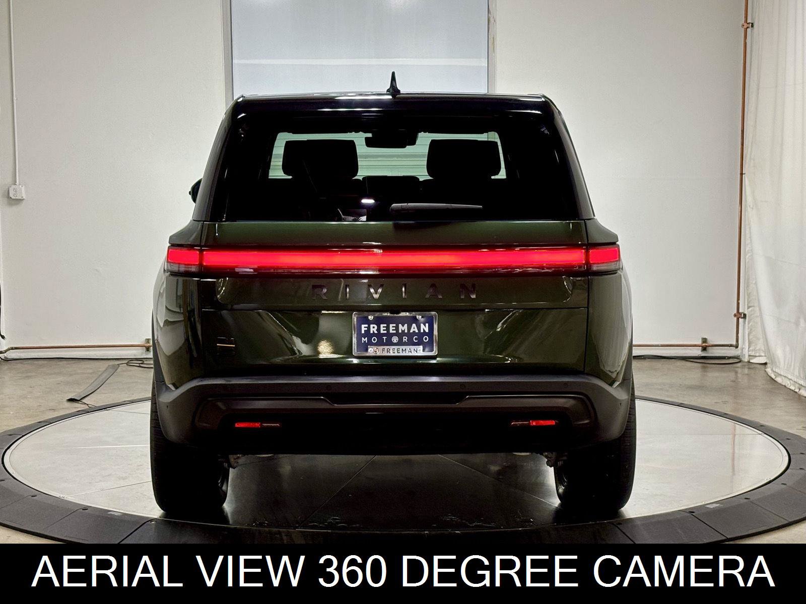 Used 2025 Rivian R1S Premium Dual AWD/4WD image 8