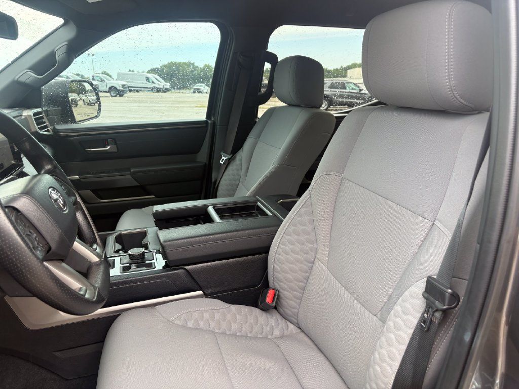 Used 2025 Toyota Tundra SR5 AWD/4WD image 24