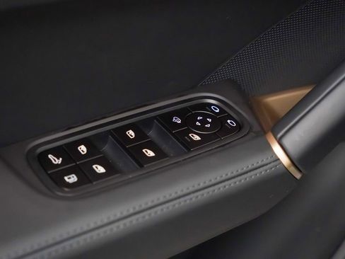 New 2026 Porsche Cayenne S image 23