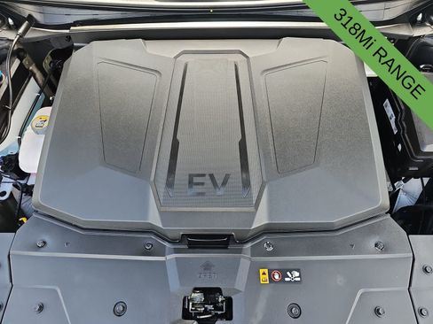Used 2025 Hyundai Ioniq 5 SE RWD image 13