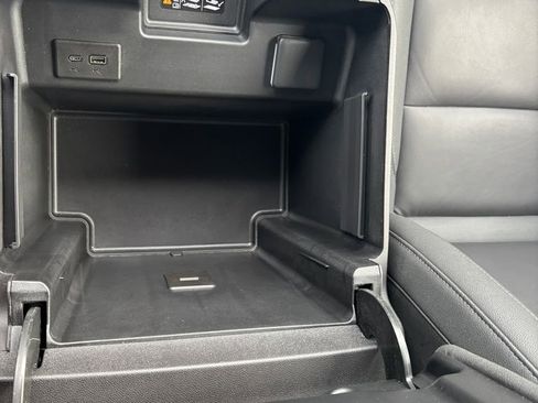 Used 2024 Chevrolet Silverado 1500 LT Trail Boss w/ Convenience Package II image 33