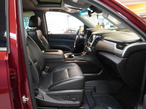 Used 2018 Chevrolet Suburban LT AWD/4WD image 27
