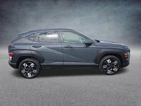 Used 2024 Hyundai Kona SEL AWD/4WD image 2
