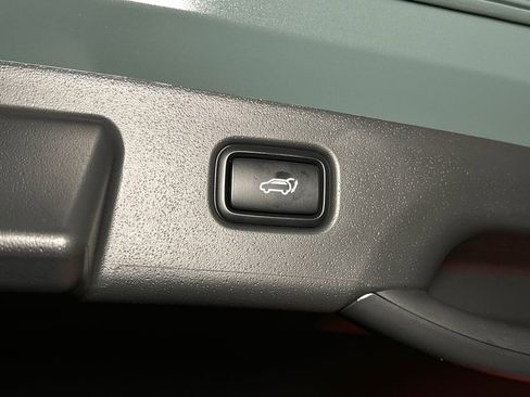 New 2026 Kia Niro SX Touring FWD image 7